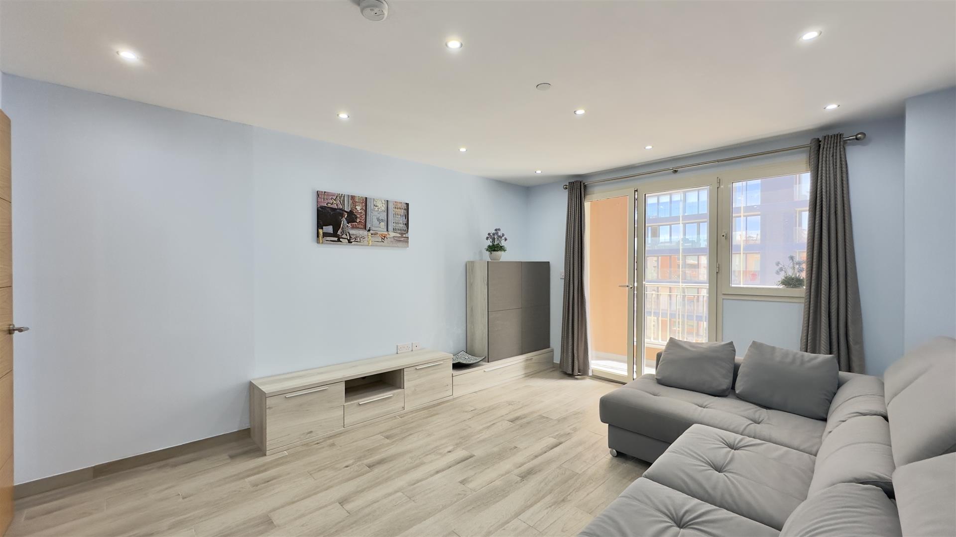 Image of Apartment - 2 Bedrooms - 1 Bathrooms for Sale in Beach View Terraces-Gibraltar, Image 13